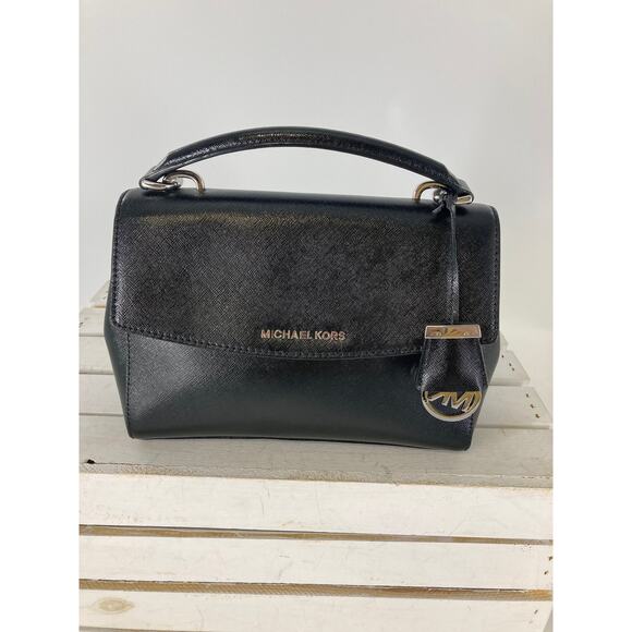 MICHAEL KORS, MEDIUM SIZE BLACK SAFFIANO LEATHER HANDBAG - Picture 1 of 11